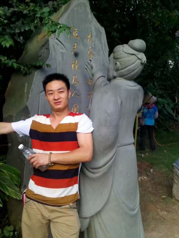 相依相伴的第一张照片--武汉蓝颜知己交友网