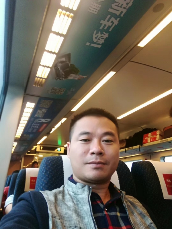 等爱的人的第一张照片--武汉蓝颜知己交友网