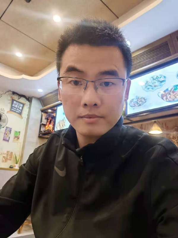 奔向幸福的第一张照片--武汉蓝颜知己交友网