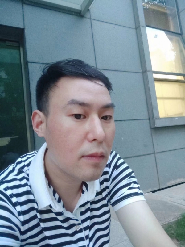 曙光的第一张照片--武汉蓝颜知己交友网